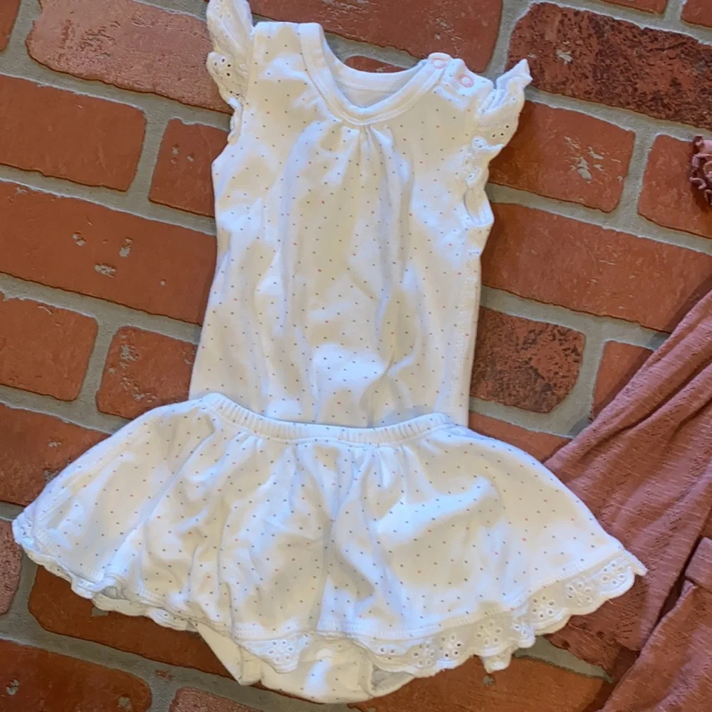 Kate Quinn & Sapling babygirl 3/6m matching sets